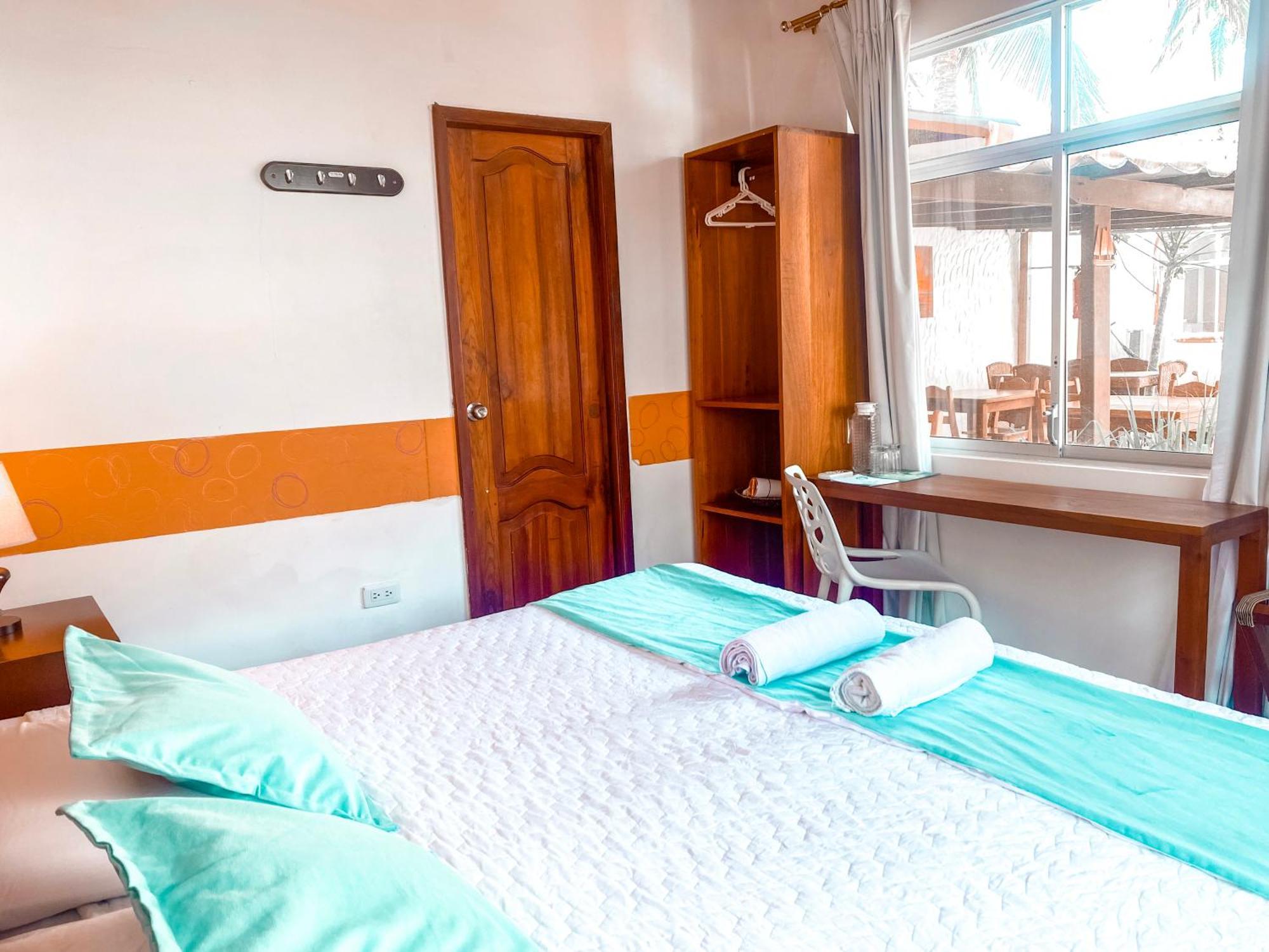 Hotel Coral Blanco With High Speed Internet Starlink And Galapagos Tour Operator Puerto Villamil Εξωτερικό φωτογραφία
