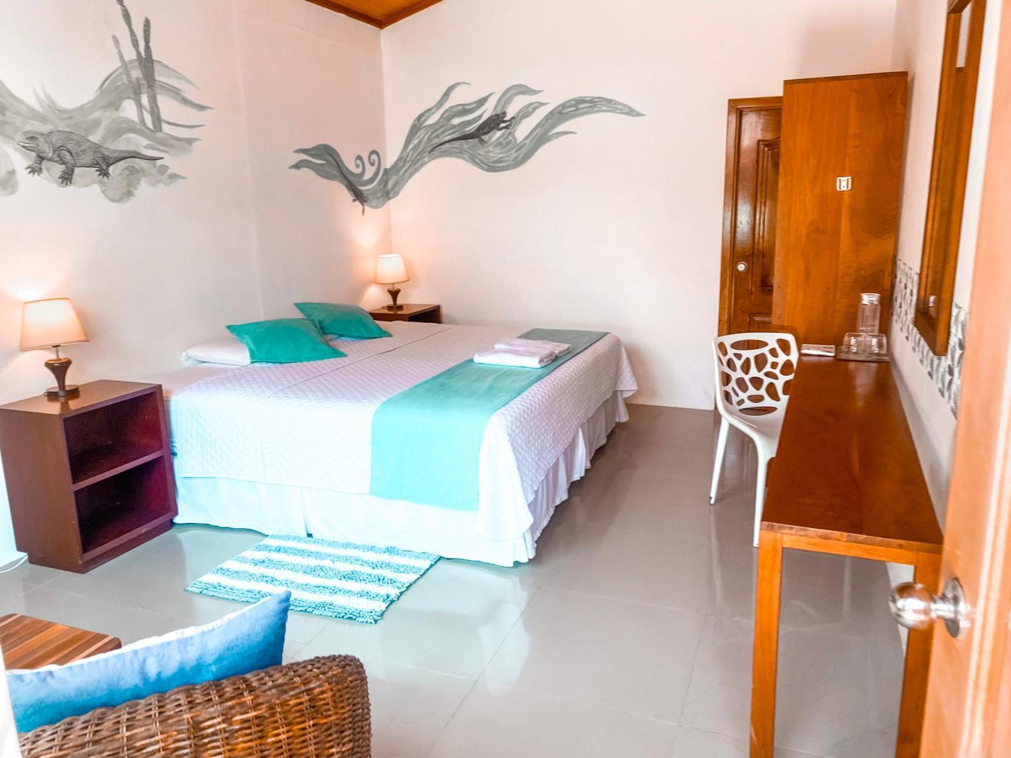Hotel Coral Blanco With High Speed Internet Starlink And Galapagos Tour Operator Puerto Villamil Εξωτερικό φωτογραφία